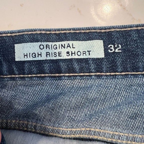 Classic Blue Denim Rolled-Hem Women's Shorts - Picture 3 of 6